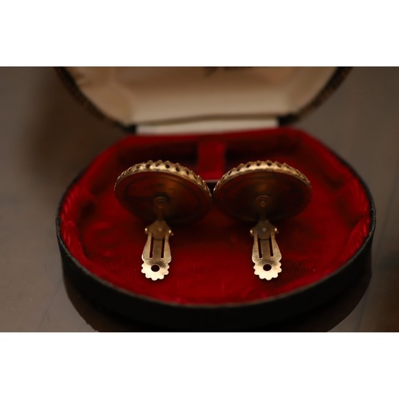 Mid-Century, 1960s Vintage Birdcage Brass Toned Clip Earrings - Picture 5 of 6